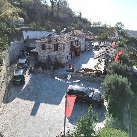 Keshtjella Xhabeqos Hotel Ljaknasi Exterior foto