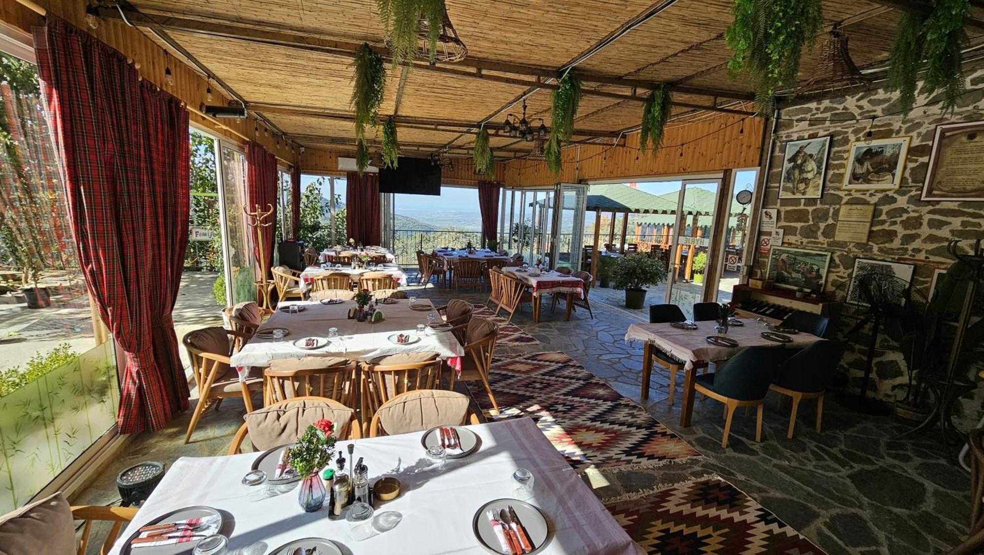 Keshtjella Xhabeqos Hotel Ljaknasi Exterior foto